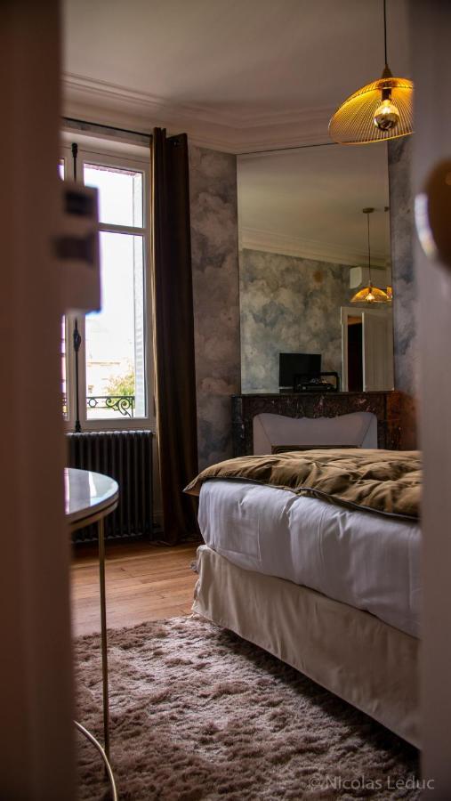 Maison Blanche Chartres - Maison D'Hotes 5 Etoiles Eksteriør billede